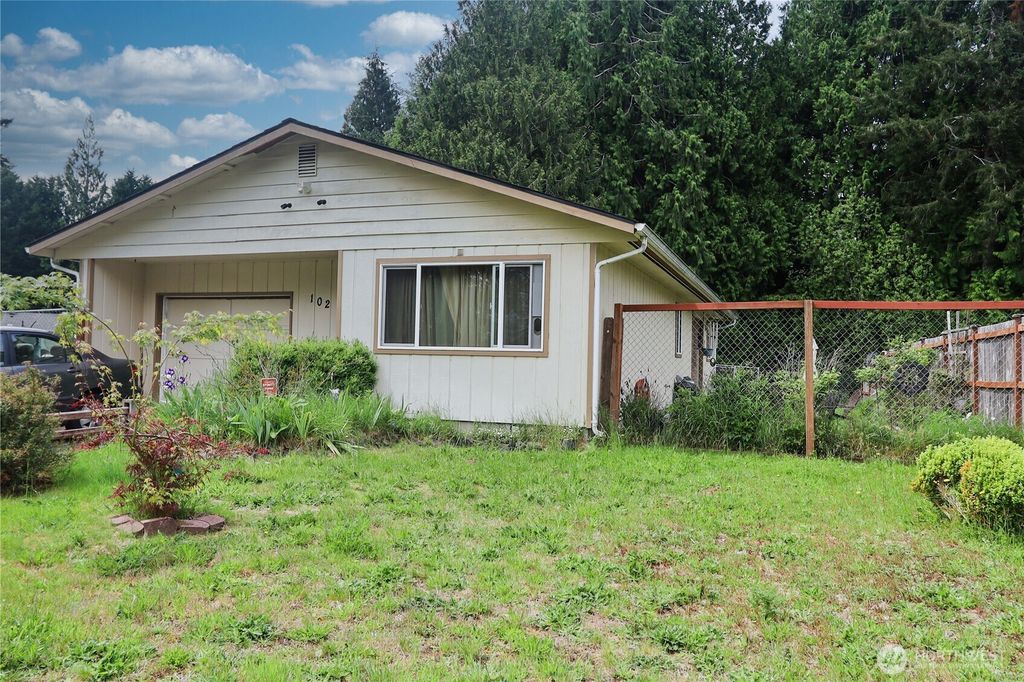 Photo of 102 Conifer Court, Elma, WA 98541 (MLS # 2526251)