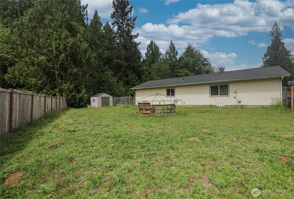 Photo of 102 Conifer Court, Elma, WA 98541 (MLS # 2526251)