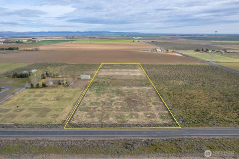 Photo of 5200 NW N Frontage Road W, Ephrata, WA 98823 (MLS # 2501608)