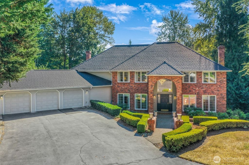 Photo of 12900 182nd Avenue NE, Redmond, WA 98052 (MLS # 2435382)
