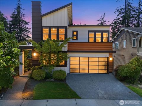 Photo of 11795 155th Avenue NE, Redmond, WA 98052 (MLS # 2540686)