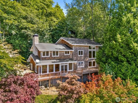 Photo of 106 W 12th Street, Aberdeen, WA 98520 (MLS # 2554917)