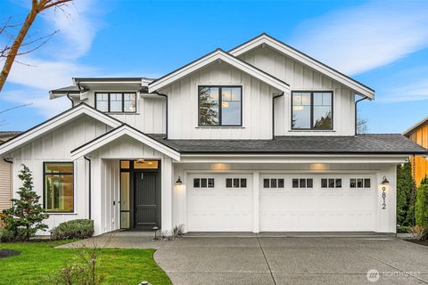 Photo of 9812 NE 31st Street, Bellevue, WA 98004 (MLS # 2492138)