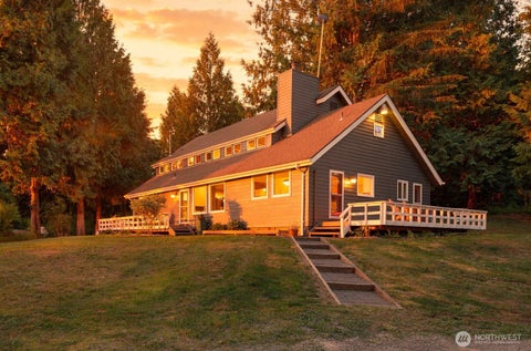 Photo of 23712 105th Street SE, Monroe, WA 98272 (MLS # 2558155)