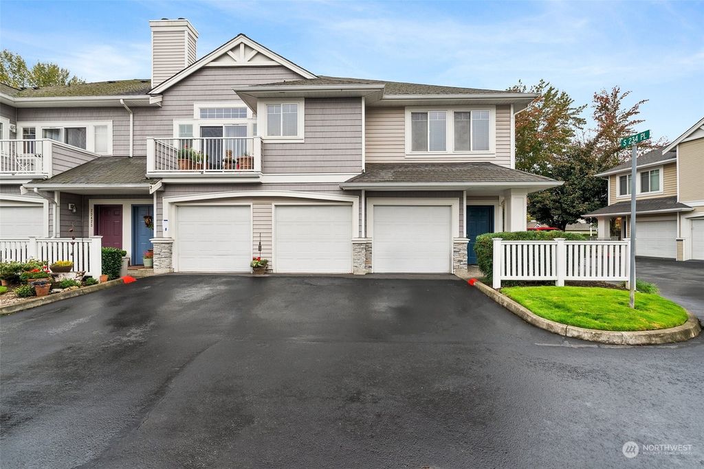 Photo of 23429 54th Avenue S #24-6, Kent, WA 98032 (MLS # 2304589)
