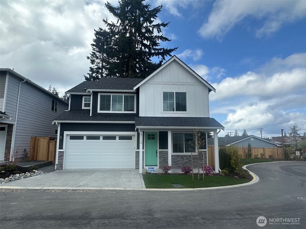 Photo of 14112 15th Avenue W, Lynnwood, WA 98087 (MLS # 2358923)