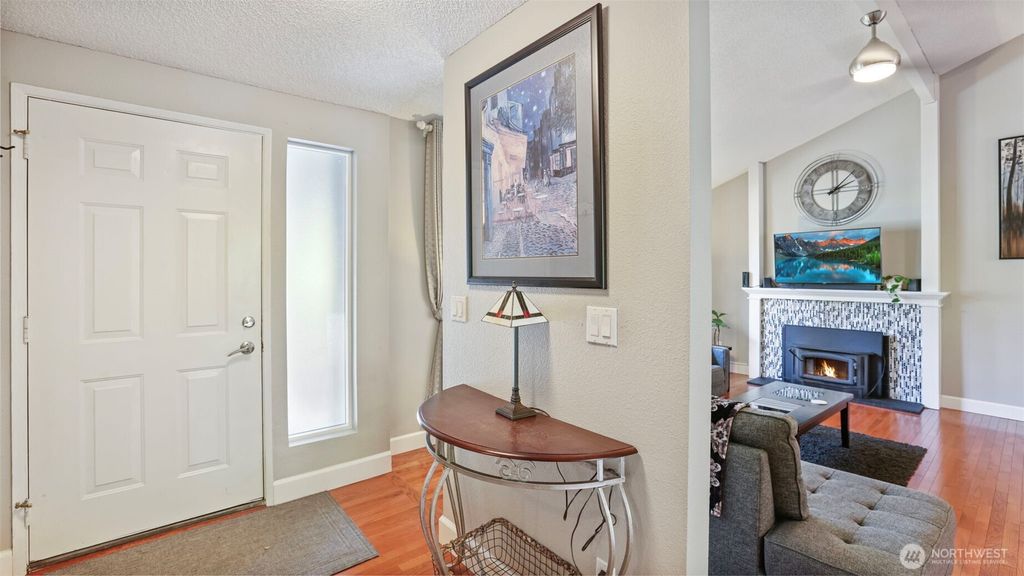 Photo of 13306 SE 185th Place, Renton, WA 98058 (MLS # 2379852)