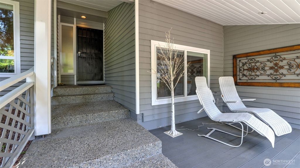 Photo of 13306 SE 185th Place, Renton, WA 98058 (MLS # 2379852)