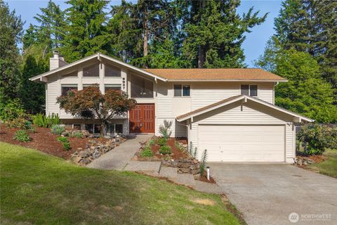 Photo of 9927 63rd Avenue Ct E, Puyallup, WA 98373 (MLS # 2528968)