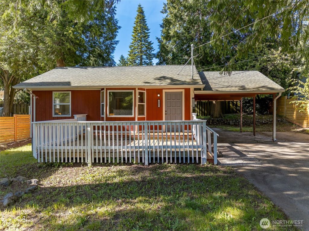 Photo of 232 SW 116th Street, Seattle, WA 98146 (MLS # 2379587)