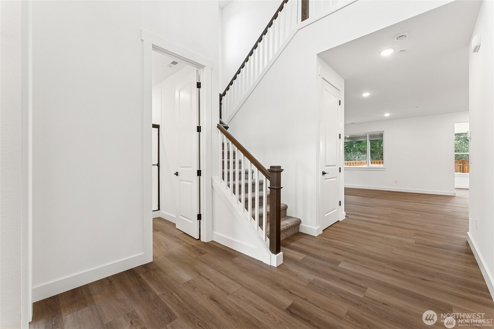 13937 181ST Street E 8