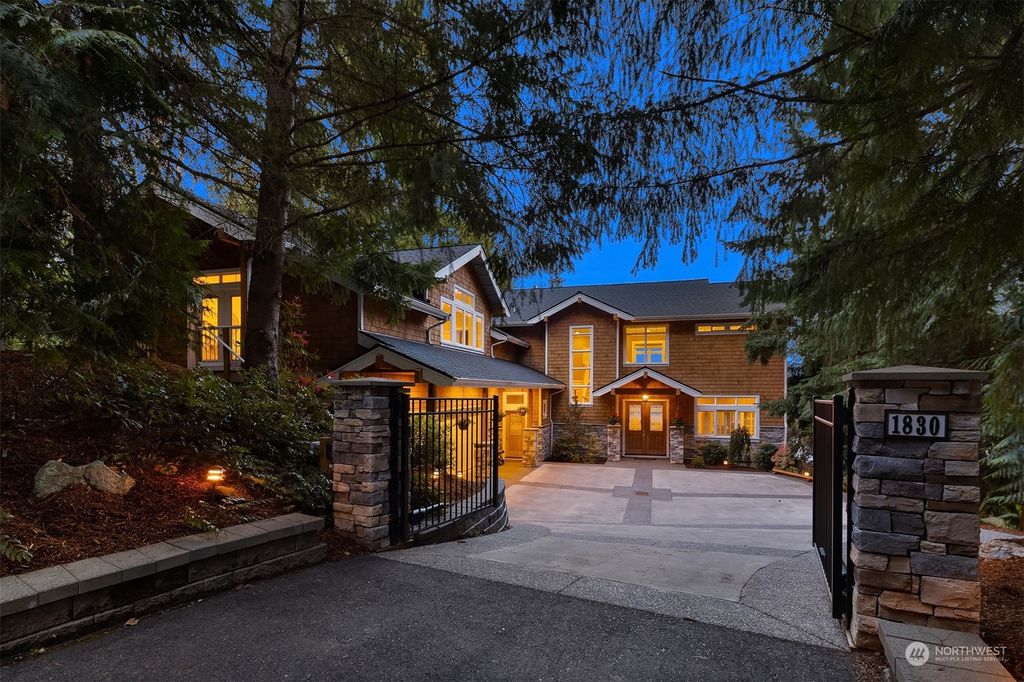 Photo of 1830 W Lake Sammamish Parkway SE, Bellevue, WA 98008 (MLS # 2049510)