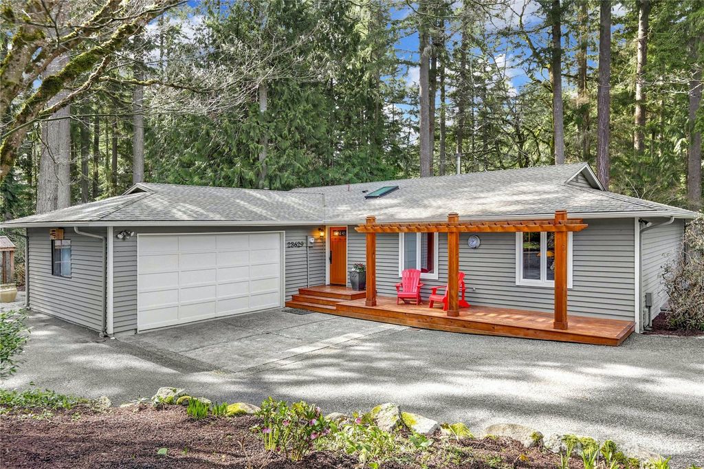 Photo of 23629 NE 65th Place, Redmond, WA 98053 (MLS # 2047687)