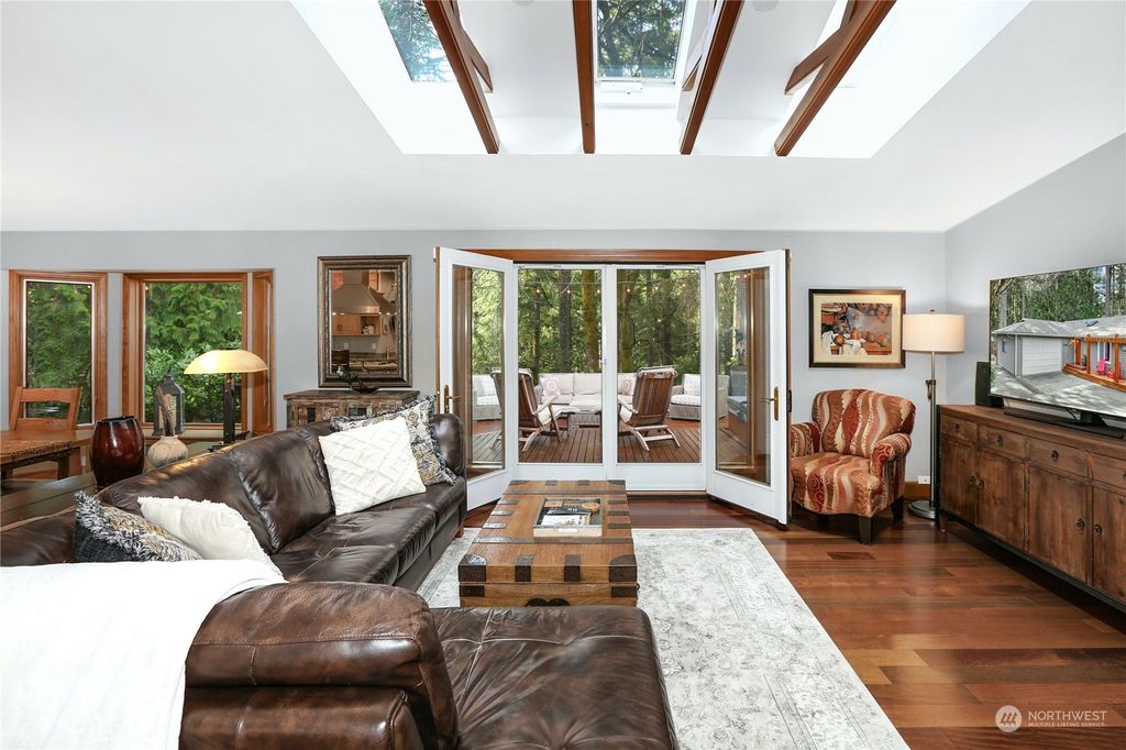 Photo of 23629 NE 65th Place, Redmond, WA 98053 (MLS # 2047687)