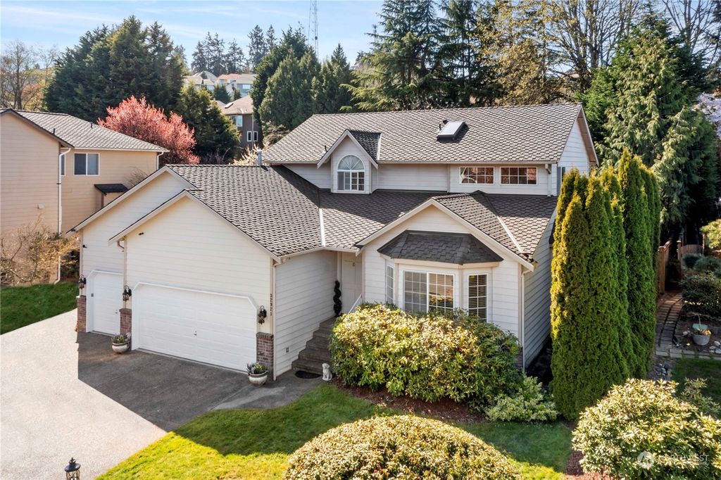 Photo of 32921 47th Avenue SW, Federal Way, WA 98023 (MLS # 2217912)