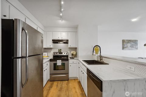 9200 Greenwood Avenue N Unit A206, Seattle, WA 98103 - MLS#: 2340922
