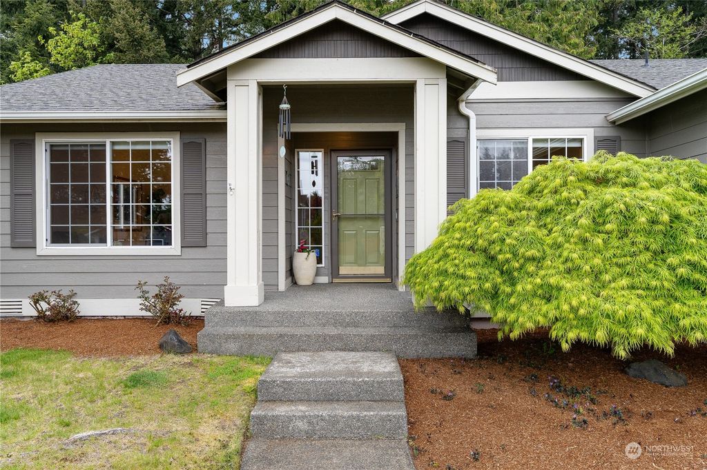 Photo of 25420 Cumberland Way, Black Diamond, WA 98010 (MLS # 2228758)