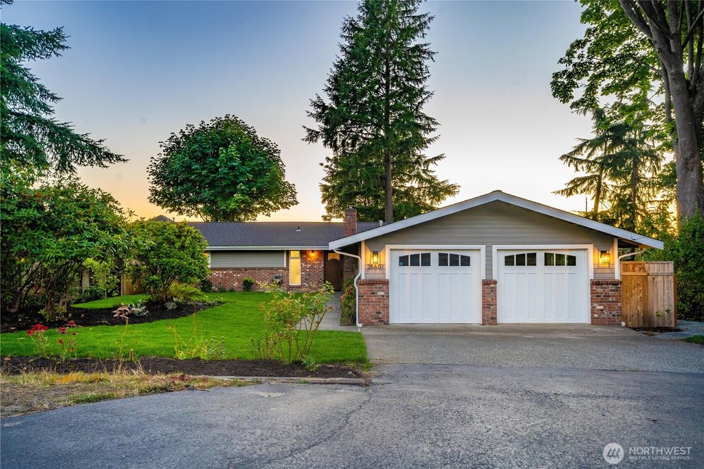 Photo of 28601 13th Avenue S, Federal Way, WA 98003 (MLS # 2501567)