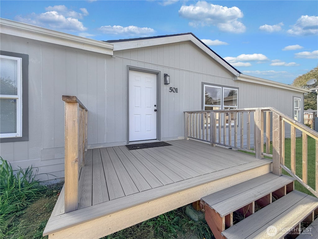 Photo of 501 Chenois Avenue NE, Ocean Shores, WA 98569 (MLS # 2581603)