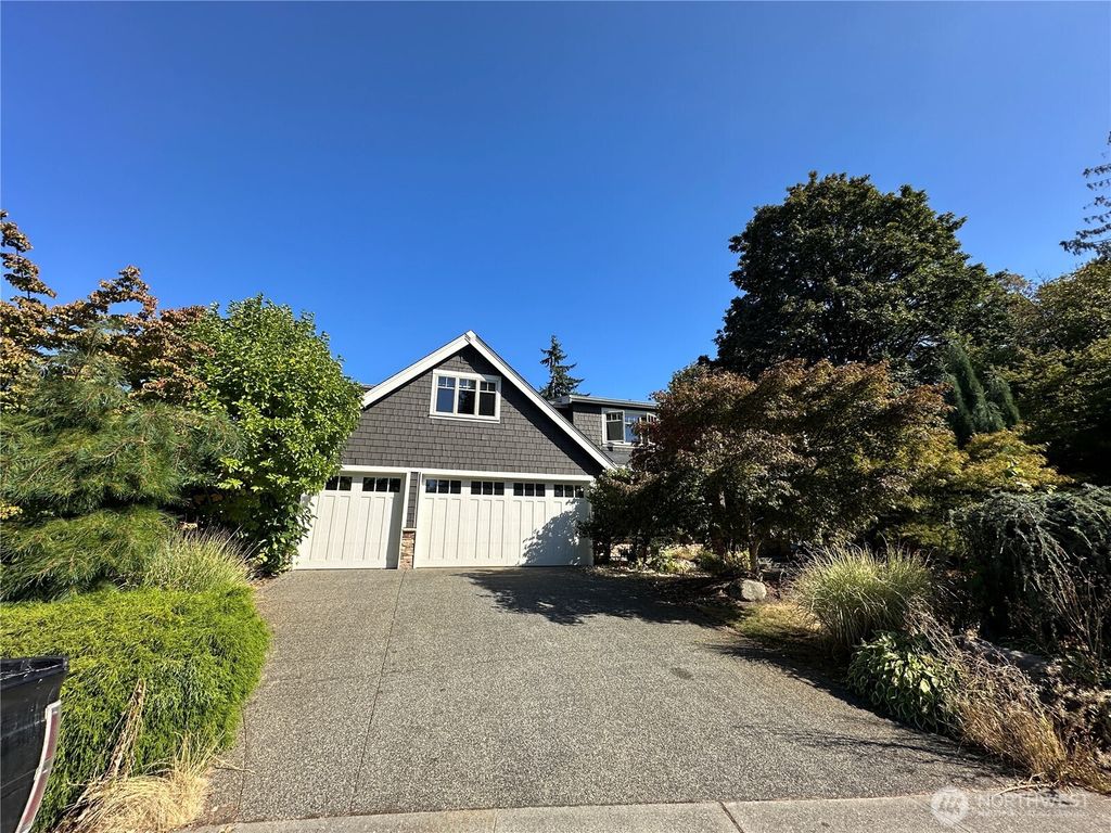 Photo of 5012 112th Avenue NE, Kirkland, WA 98033 (MLS # 2444334)
