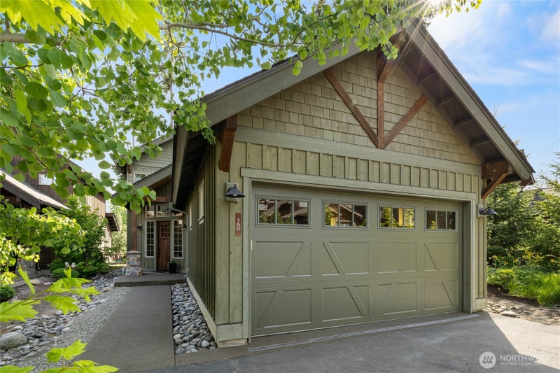 300 Sweet Shop Ln