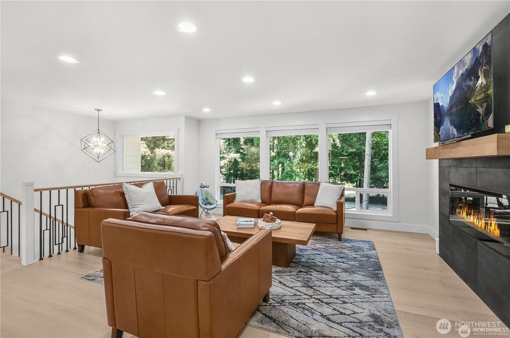 Photo of 19417 153rd Ave NE Ave, Woodinville, WA 98072 (MLS # 2468290)