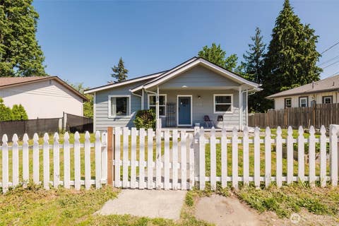 Photo of 918 Ellinor Avenue, Shelton, WA 98584 (MLS # 2525643)