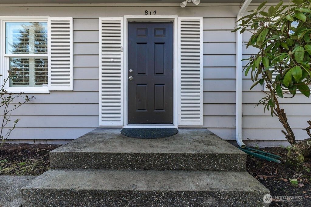 Photo of 814 117th Street S, Tacoma, WA 98444 (MLS # 2457362)