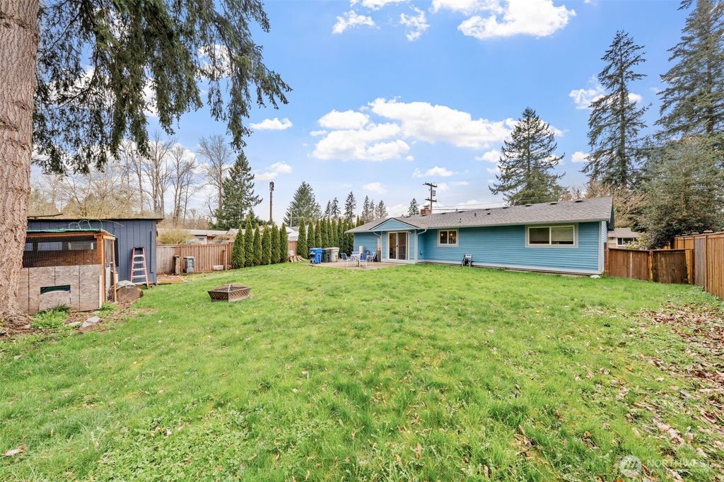 Photo of 16035 126 Avenue SE, Renton, WA 98058 (MLS # 2350013)