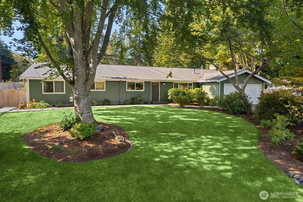Photo of 19507 170th Avenue NE, Woodinville, WA 98072 (MLS # 2437718)