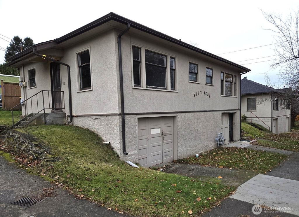 Photo of 5 XX Gladstone Street, Bellingham, WA 98225 (MLS # 2458203)