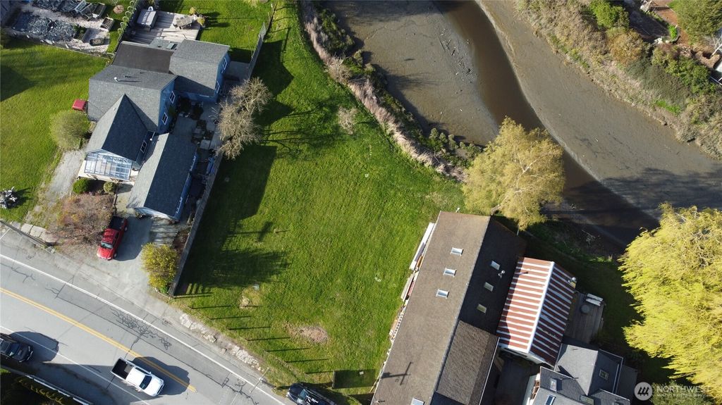 Photo of 14075 Mactaggart Avenue, Edison, WA 98232 (MLS # 2504382)