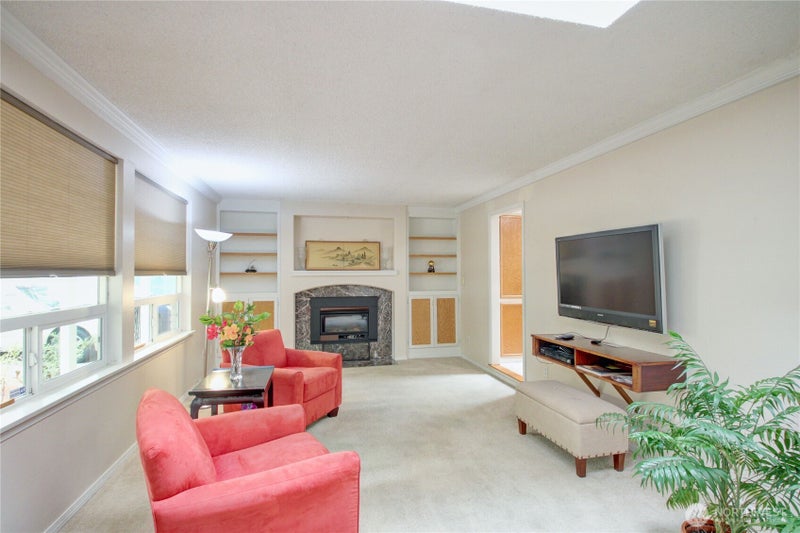 415 Manito Drive