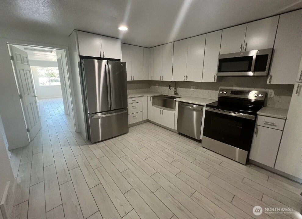 Photo of 16904 17th Avenue Ct E, Spanaway, WA 98387 (MLS # 2588068)