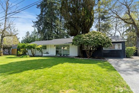 8518 Mount Tacoma Dr SW Lakewood WA 98498