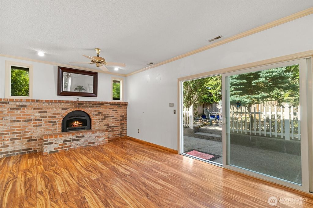 Photo of 15212 Cascadian Way, Lynnwood, WA 98087 (MLS # 2417943)