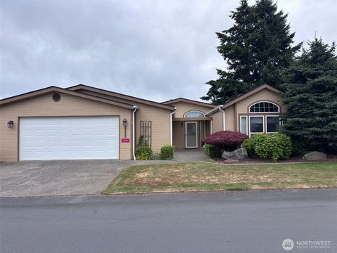 Photo of 9117 61st Avenue Ct E, Puyallup, WA 98371 (MLS # 2551253)