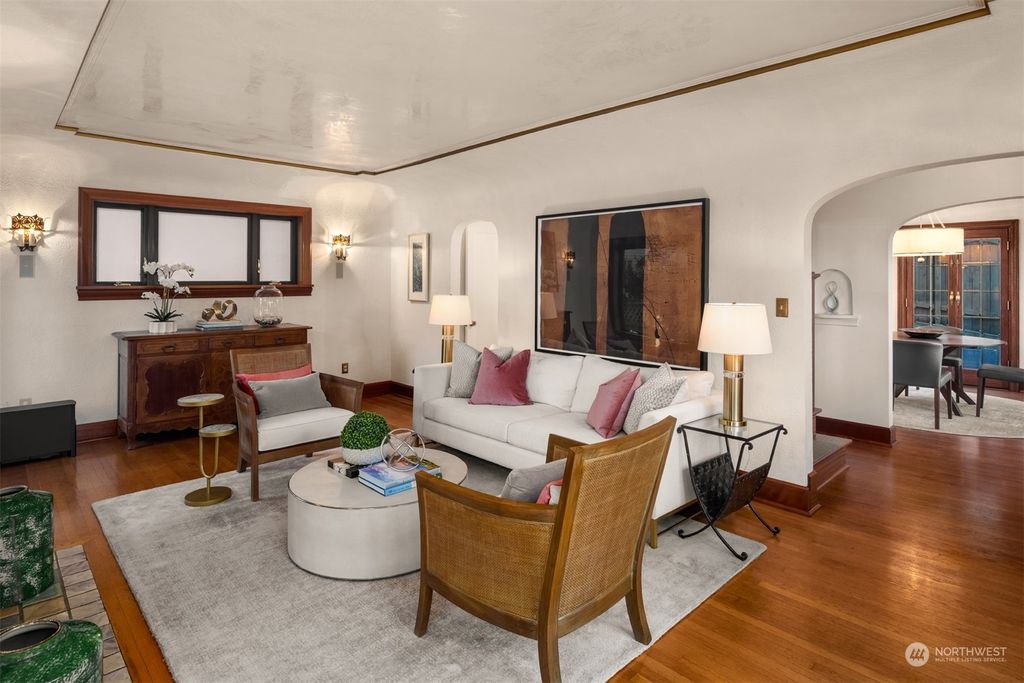 Photo of 721 33rd Avenue S, Seattle, WA 98144 (MLS # 2294106)