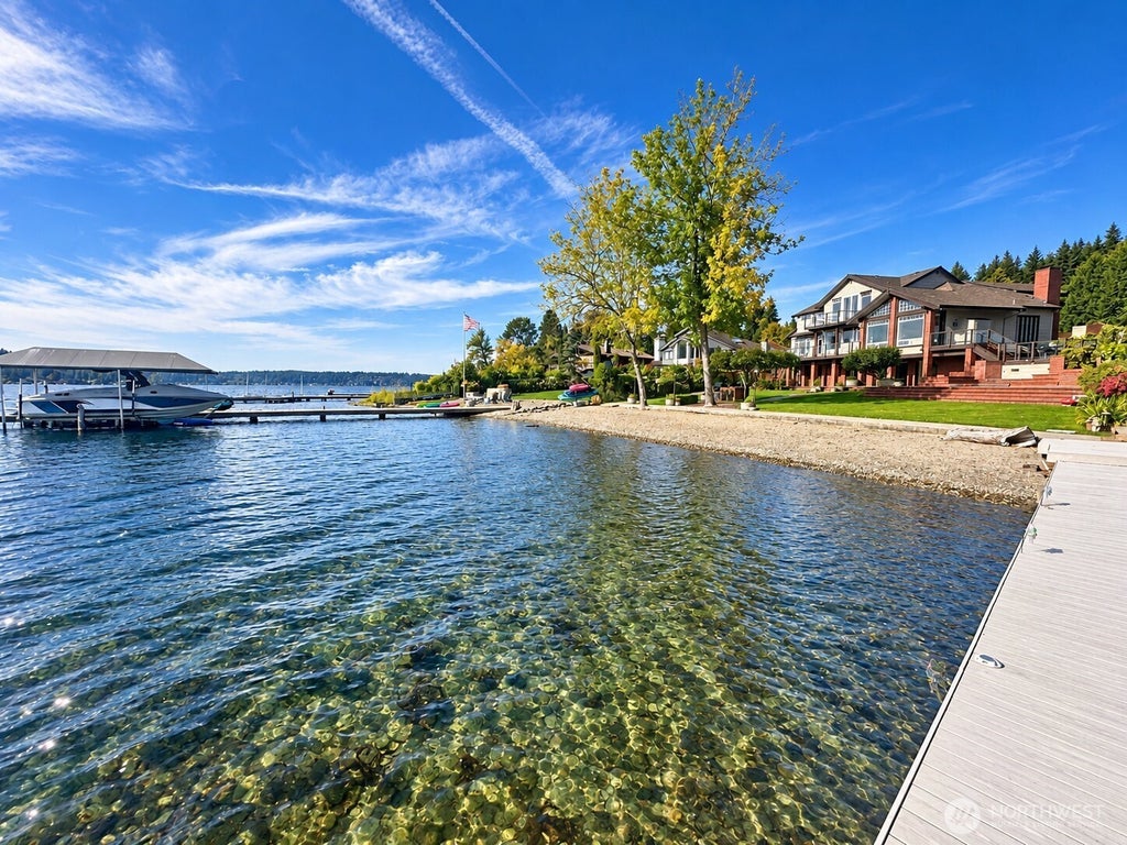 Photo of 4239 206th Avenue SE, Sammamish, WA 98075 (MLS # 2592056)