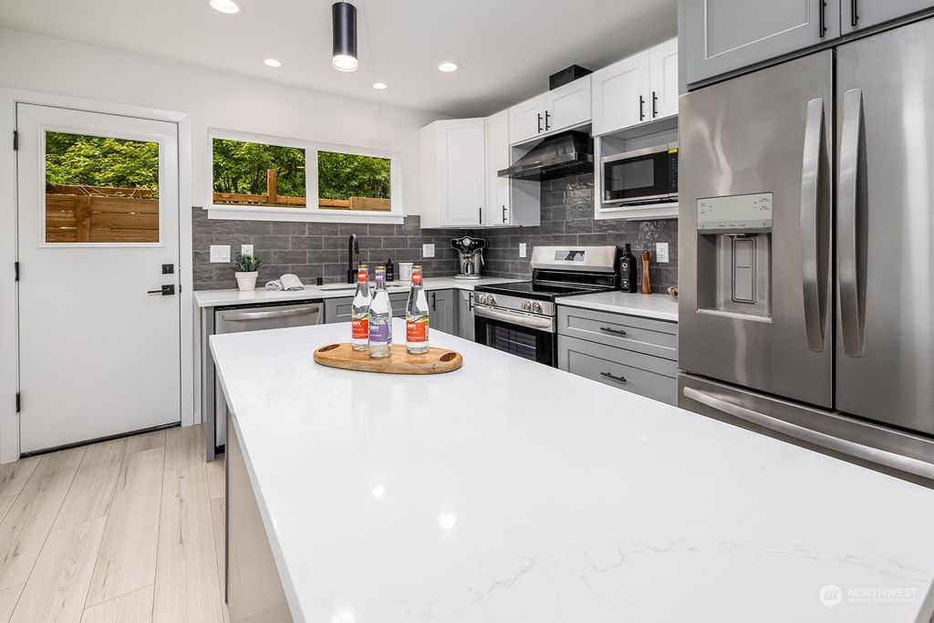 Photo of 12006 B Dayton Avenue N, Seattle, WA 98133 (MLS # 2245668)