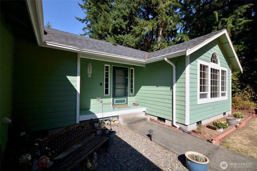 Photo of 16205 Lindsay Road SE, Yelm, WA 98597 (MLS # 2482093)