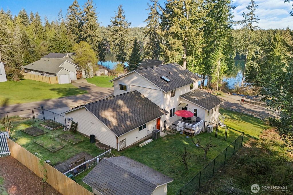 Photo of 10520 100th Street Ct, Anderson Island, WA 98303 (MLS # 2505696)