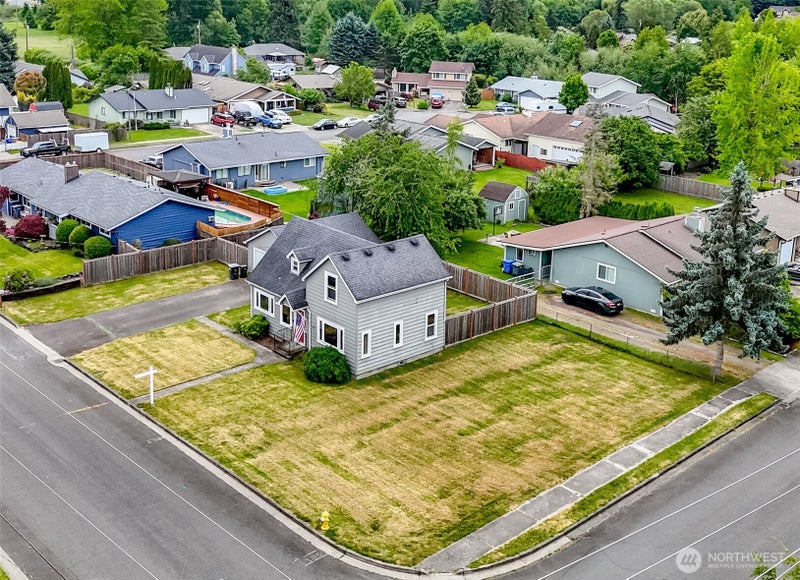 1220 9th Ave SW