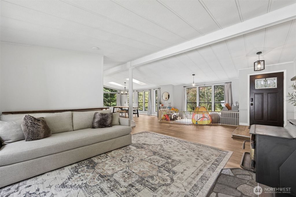 Photo of 30428 Cumberland Kanaskat Road SE, Ravensdale, WA 98051 (MLS # 2514465)