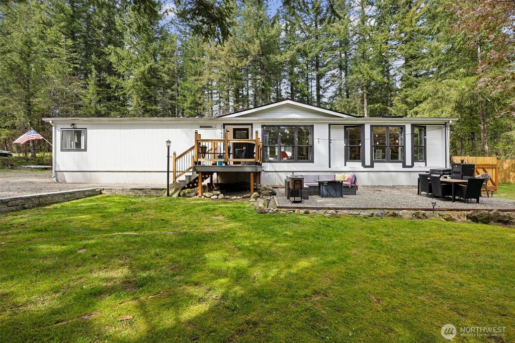 Photo of 30428 Cumberland Kanaskat Road SE, Ravensdale, WA 98051 (MLS # 2514465)