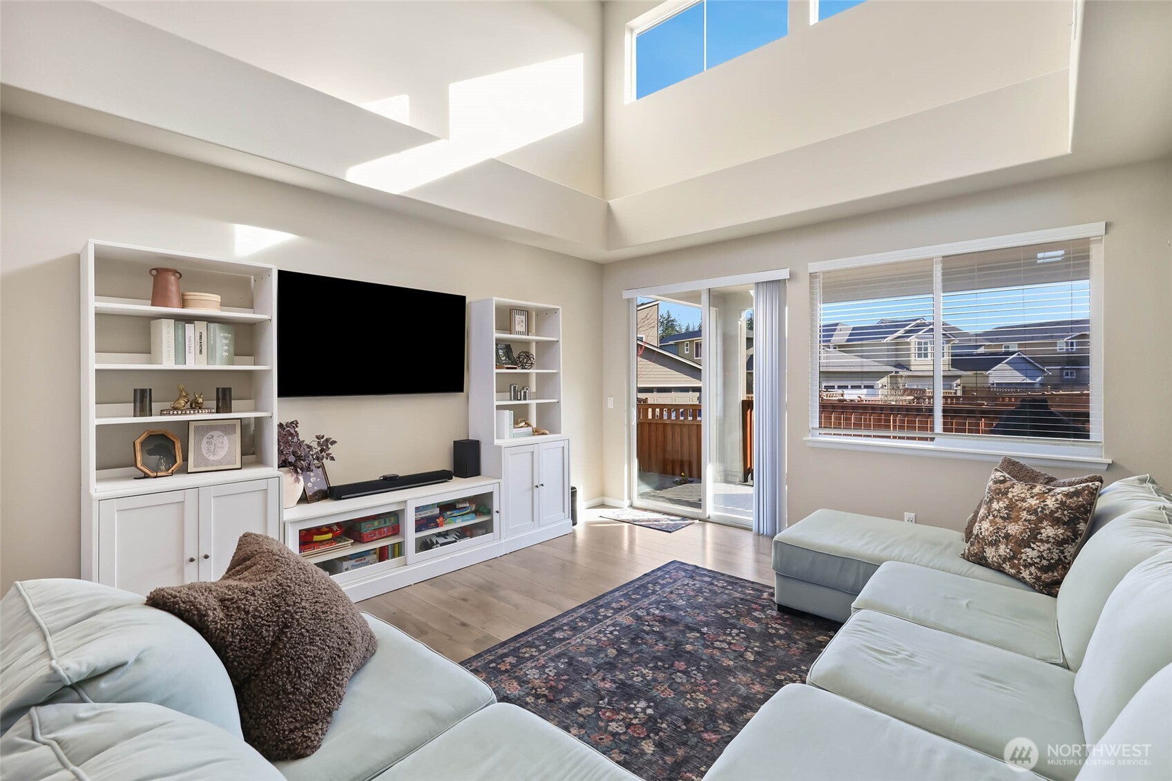 17818 Berkeley Parkway E