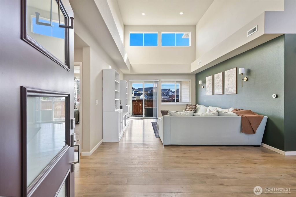 Photo of 17818 Berkeley Parkway E, Bonney Lake, WA 98391 (MLS # 2485449)