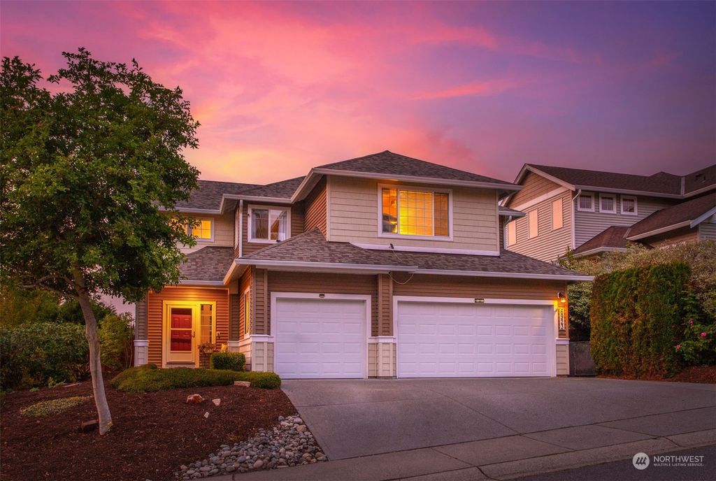 Photo of 6923 132nd Street SE, Snohomish, WA 98296 (MLS # 2286631)