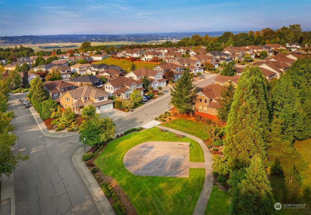 Photo of 6923 132nd Street SE, Snohomish, WA 98296 (MLS # 2286631)