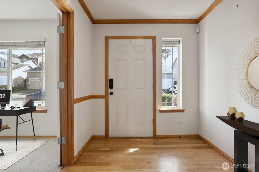 Photo of 14626 11th Place W, Lynnwood, WA 98087 (MLS # 2350113)